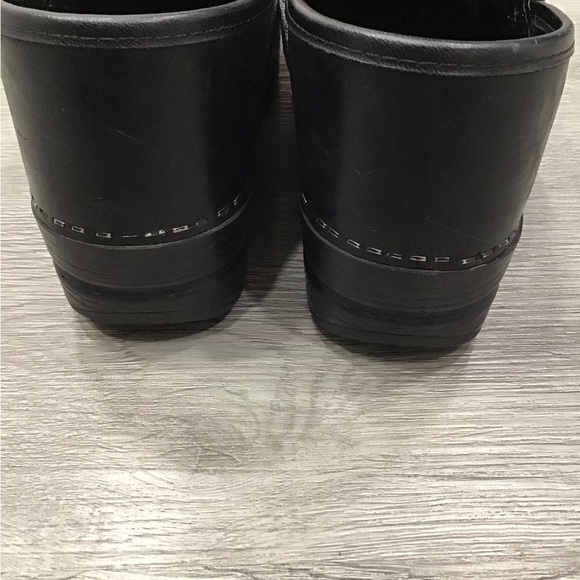 Dansko Professional Black Box Clog Leather Size EU 38 US 7.5-8 - Picture 6 of 7